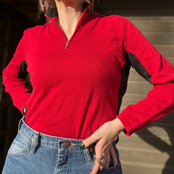 Red and black zip collar sweater - Picture 11 of 12